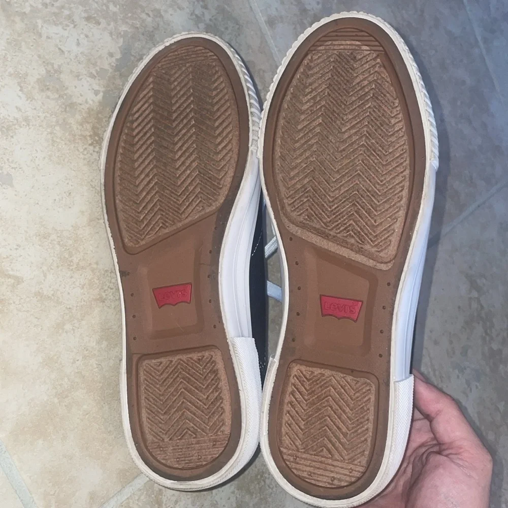 *GORGEOUS* *LIKE NEW* Levi’s Canvas Shoes Women's Size 7 - Picture 6 of 9